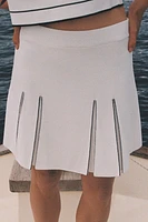 CONTRAST TRIM KNIT MINI SKIRT