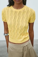 TEXTURED KNIT TOP