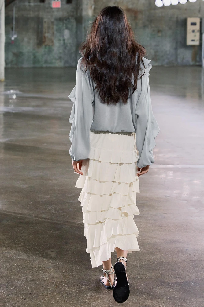RUFFLED FLOWY BLOUSE