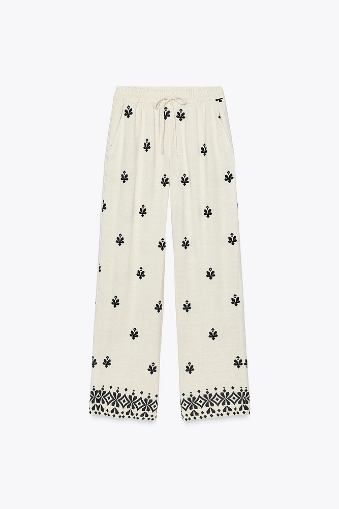 EMBROIDERED WIDE LEG PANTS