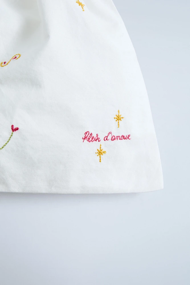 EMBROIDERED CLOTH BAG