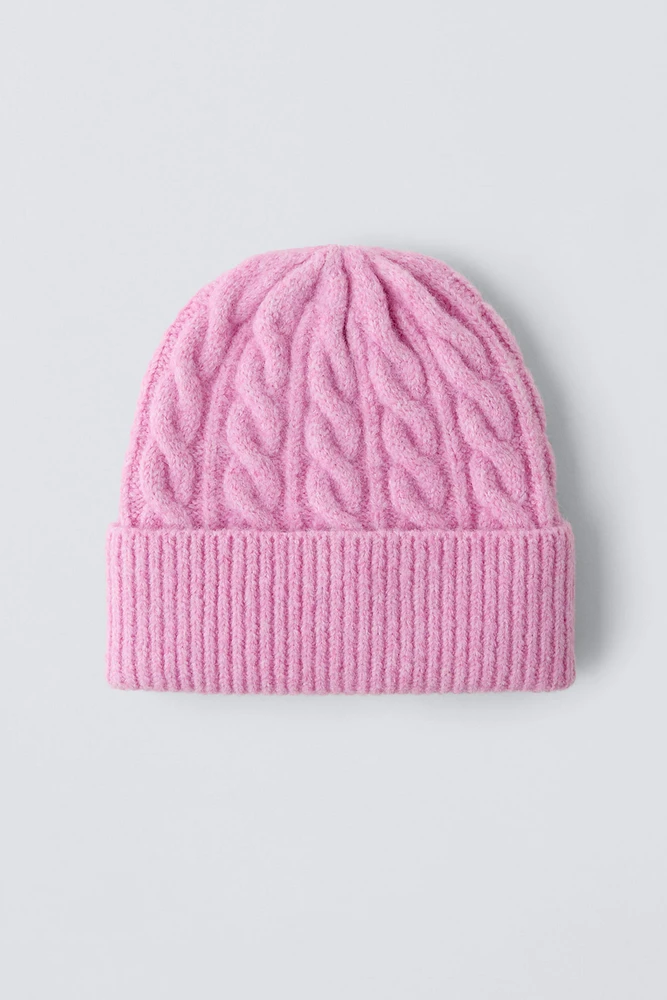 CABLE KNIT HAT SKI COLLECTION