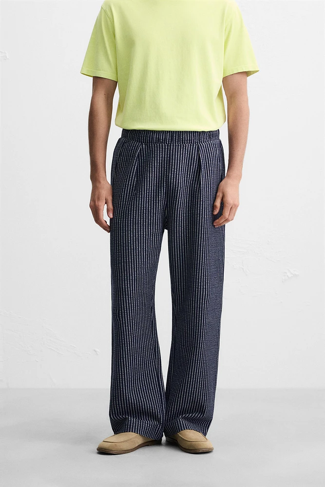 PANTALON RELAXED FIT SEERSUCKER