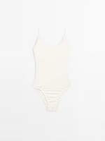 Maillot de bain avec anneau au dos