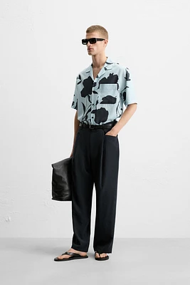 PANTALON COUPE DÉCONTRACTÉE À PLIS