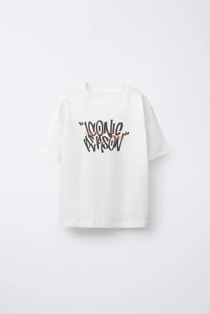 T-SHIRT À IMPRIMÉ GRAFFITI