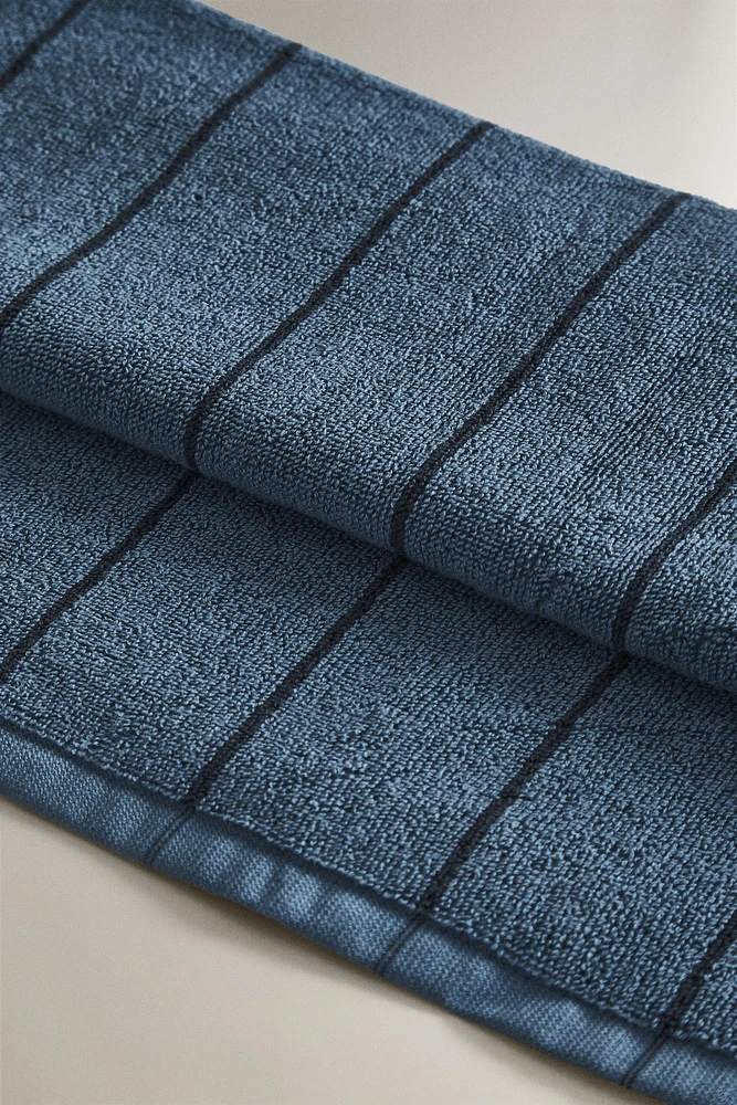 SERVIETTE DE BAIN RAYURE RÉGULIÈRE