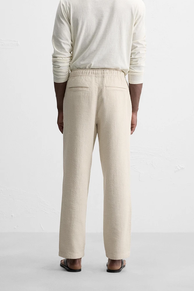 PANTALON EN JACQUARD À RAYURES