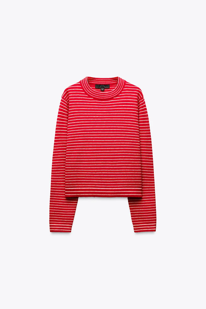 PULL COURT EN MAILLE À RAYURES