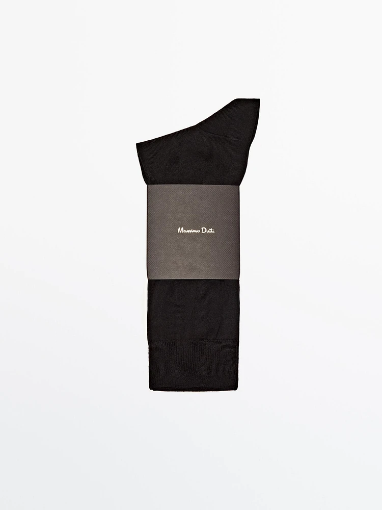 Plain smart socks