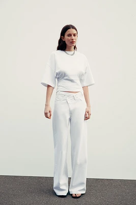 T-SHIRT TAILLE AJUSTÉE