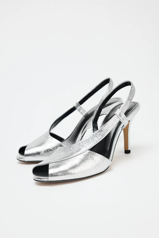 OPEN-TOE LEATHER SANDALS