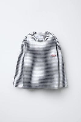 EMBOSSED TEXT STRIPED T-SHIRT