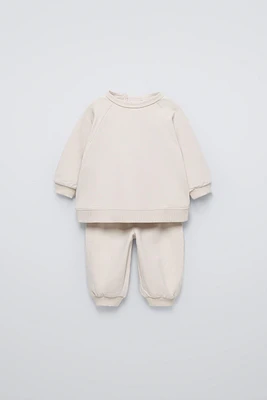 ENSEMBLE SWEAT ET PANTALON JOGGER