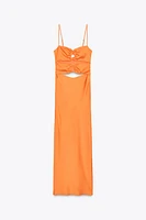 ROBE MI-LONGUE SATINÉE AJOURÉE