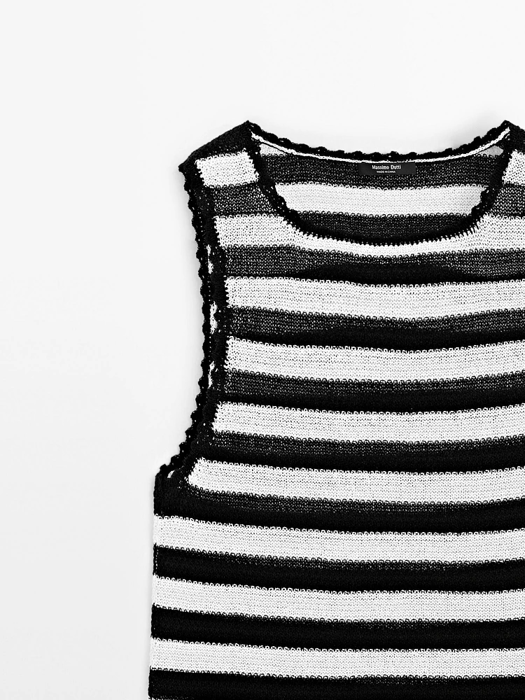 Top en maille à rayures et liserés contrastants