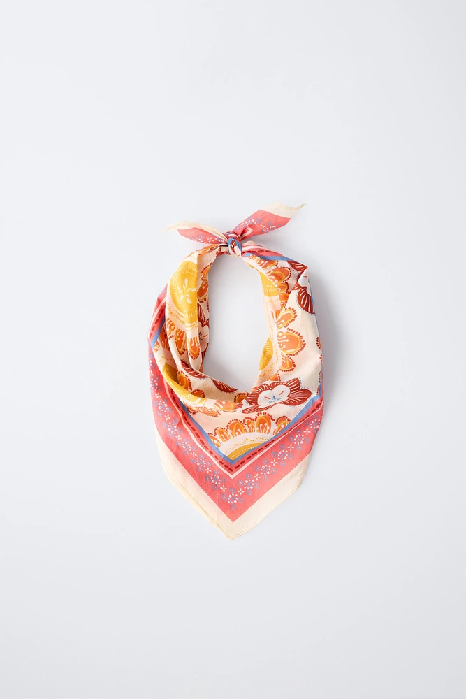 BANDANA CARRÉE IMPRIMÉ