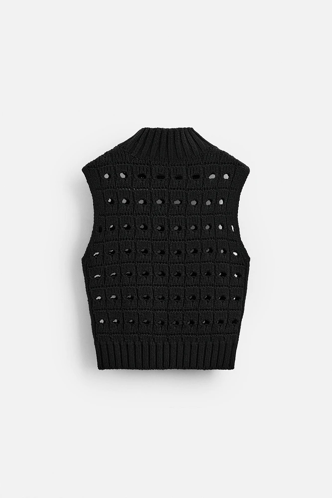 TEXTURED KNIT VEST LIMITED EDITION