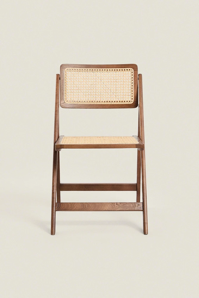 RATTAN AND WOOD FOLDING CHAIR