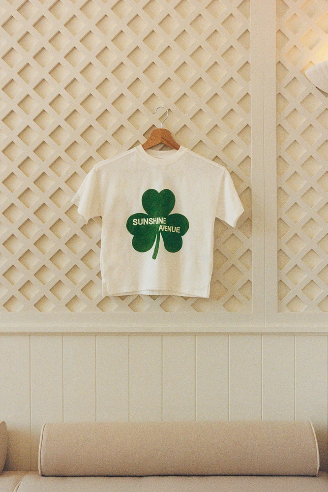 T-SHIRT TRÈFLE HÔTEL MAGIQUE © X ZARA
