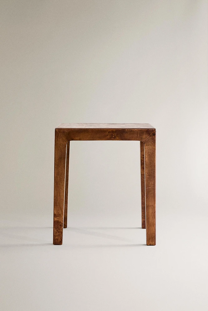 TABLE D’APPOINT BOIS FONCÉ