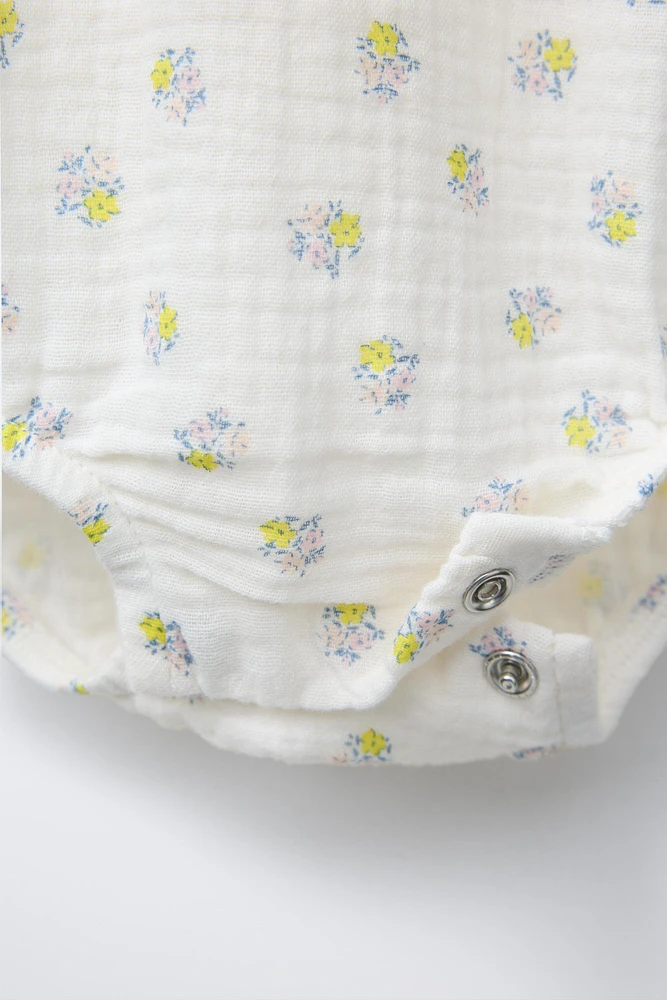 TEXTURED FLORAL ROMPER