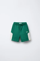 ENSEMBLE DE JOGGING T-SHIRT ET BERMUDA LISERÉS