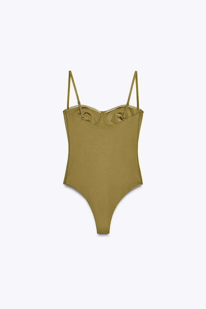 BODY STYLE LINGERIE SATINÉ