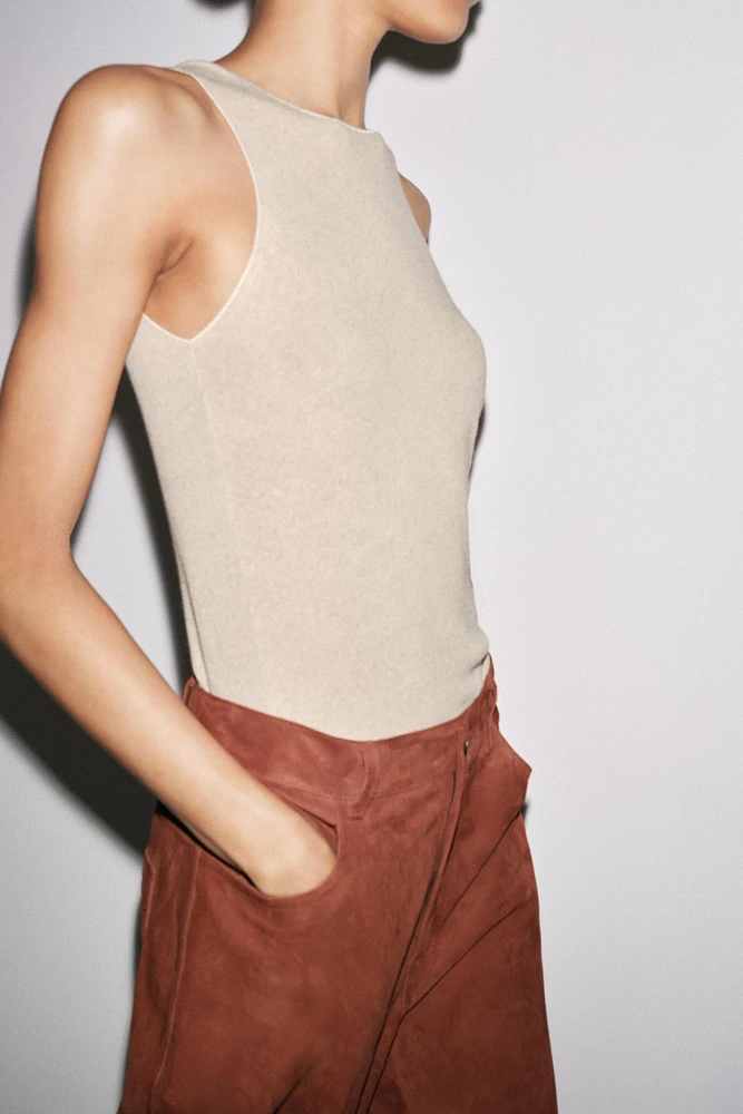 SLEEVELESS LINEN T-SHIRT
