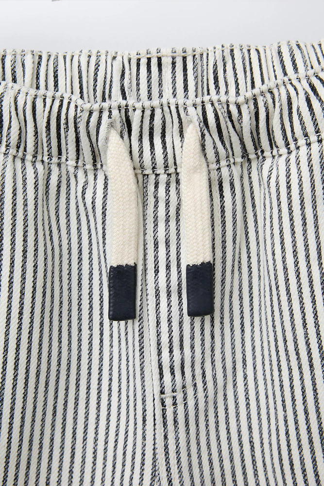 TWILL STRIPED SHORTS WITH LABEL