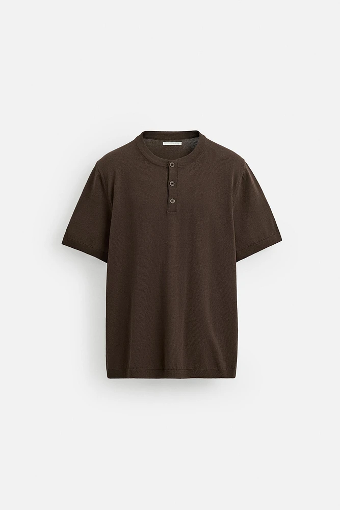 KNIT T-SHIRT WITH BUTTON NECK