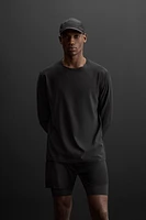 LONG SLEEVE PERFORATED T-SHIRT