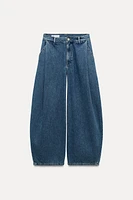 TRF LOW-RISE PLEATED JEANS