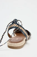 CHAUSSURES PLATES TRESSÉES