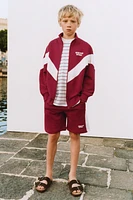 ENSEMBLE T-SHIRT À RAYURES ET BERMUDA SPORTIF