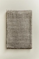 THIN SOFT FRINGED BLANKET