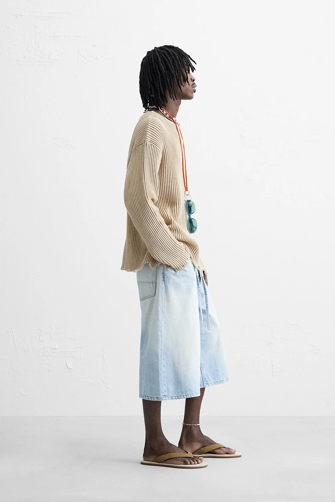 RIBBED DISTRESSED SWEATER