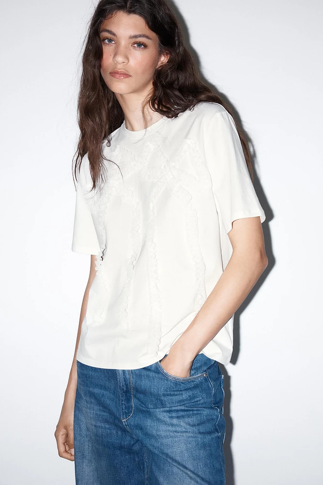 VOLUME RUCHED T-SHIRT