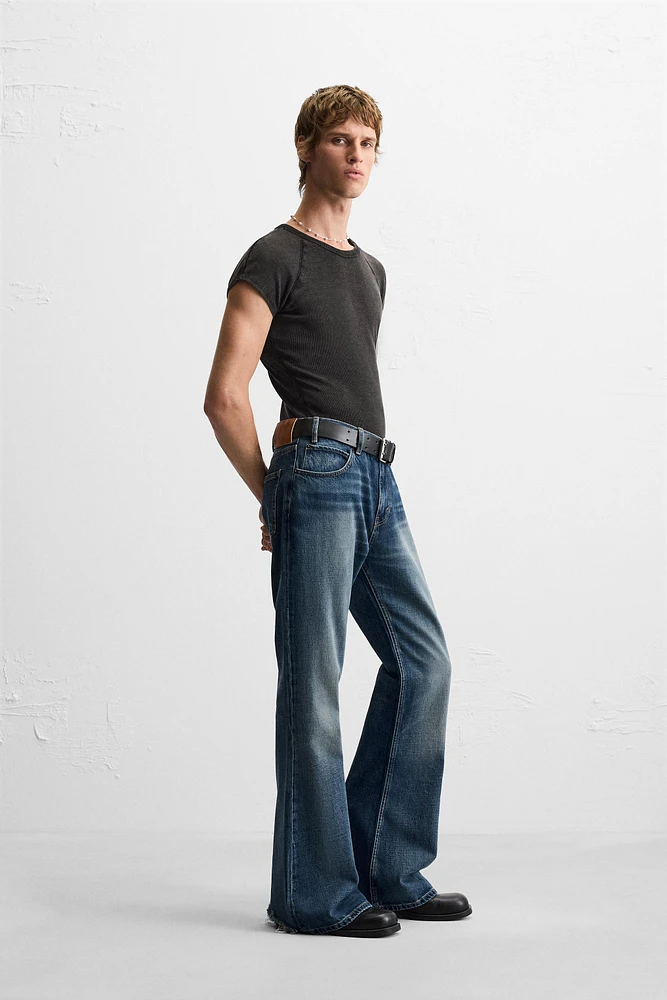CLASSIC FLARE FIT JEANS