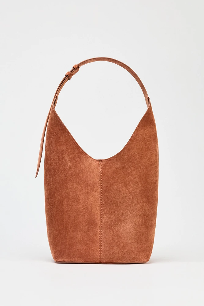 MAXI SAC SEAU EN CUIR DÉTAIL ANSE