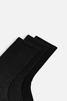 THREE-PACK OF BASIC RIBBED SOCKS