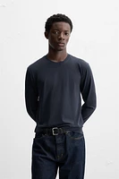 BASIC SLIM FIT T-SHIRT