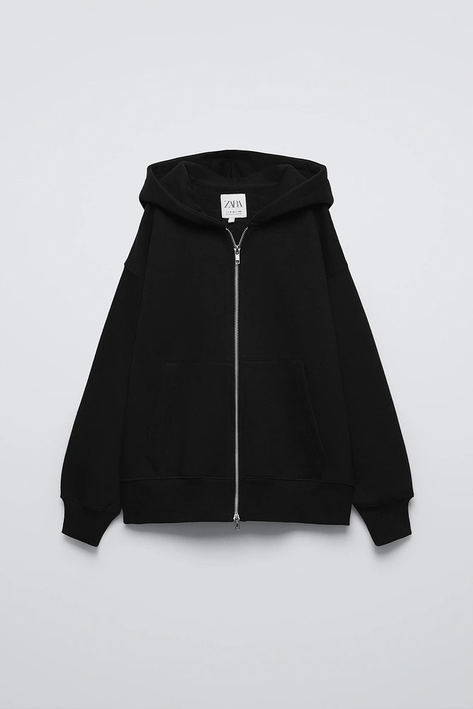 HOODED SWEATSHIRT WITH ZIP