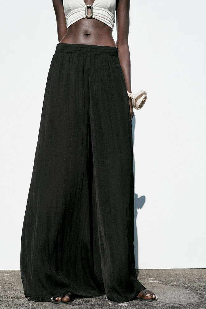 FLOWY WIDE LEG PANTS