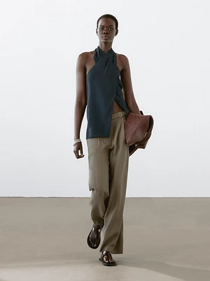 Halter neck back neckline top