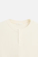 RIBBED TEXTURED T-SHIRT