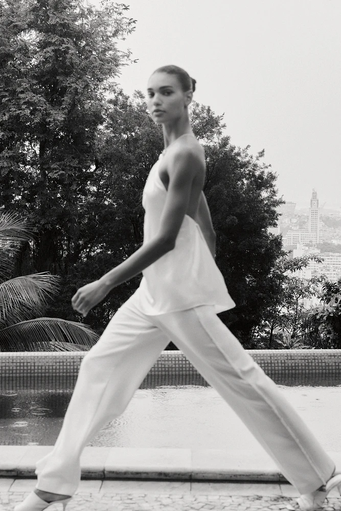 STRAIGHT LEG PANTS WITH FRAYED SIDE STRIPE