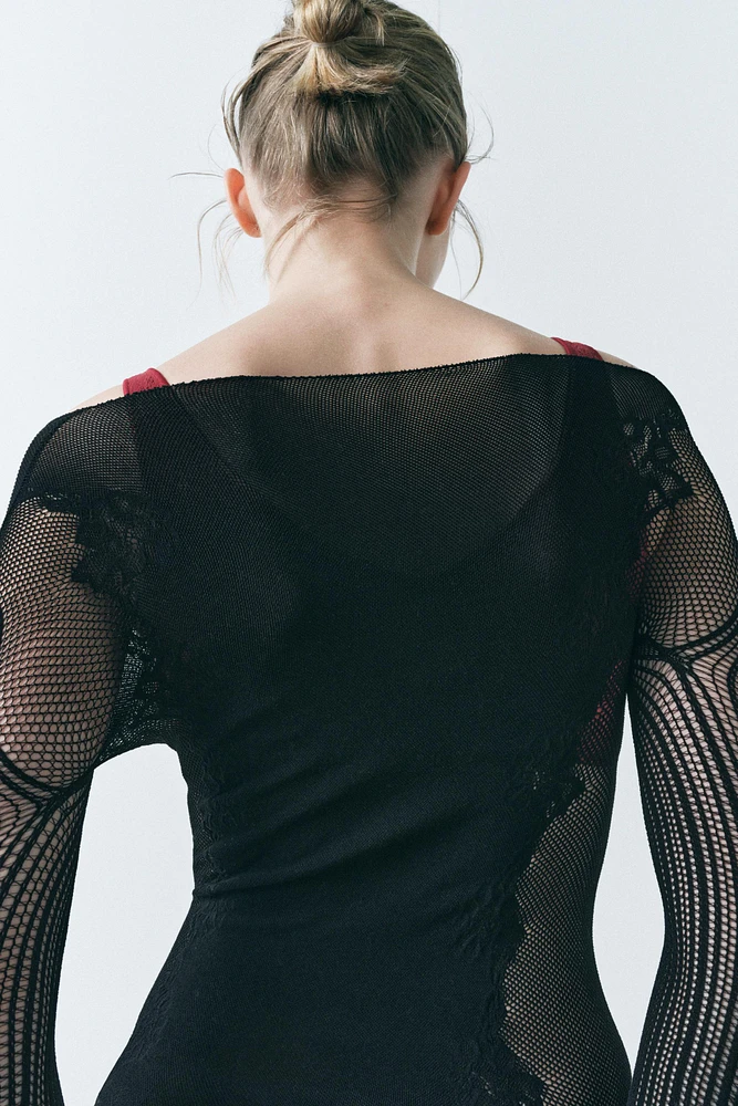 TOP SANS COUTURE EN DENTELLE