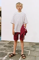 ENSEMBLE T-SHIRT À RAYURES ET BERMUDA SPORTIF