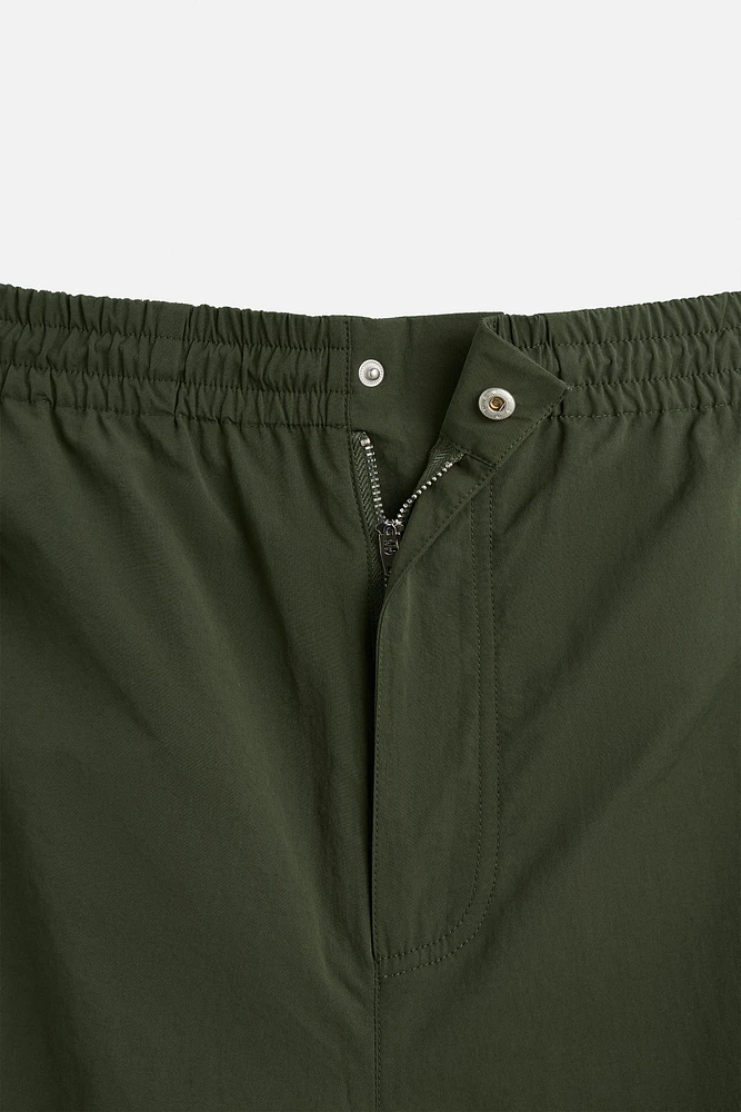 TECHNICAL PARACHUTE PANTS